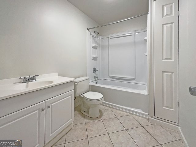 3912 Garrett Springs Drive, Powder Springs, GA 30127