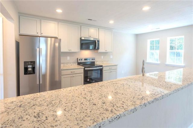 1616 Eugenia AVE, Chesapeake, VA 23324