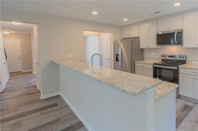 1616 Eugenia AVE, Chesapeake, VA 23324