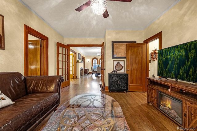 2107 N Cascade Avenue, Colorado Springs, CO 80907