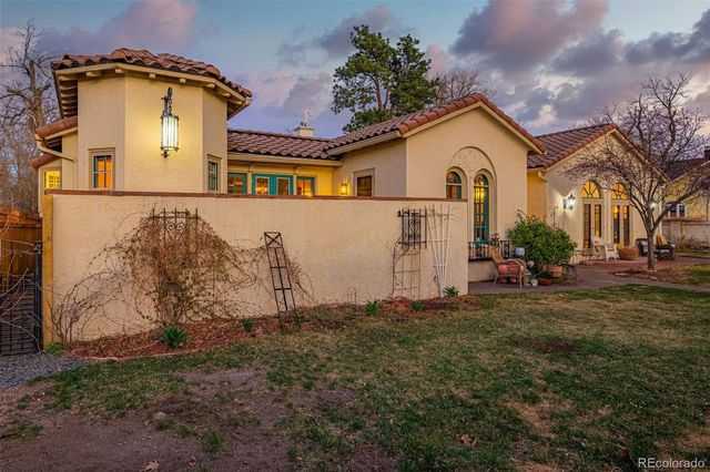 2107 N Cascade Avenue, Colorado Springs, CO 80907