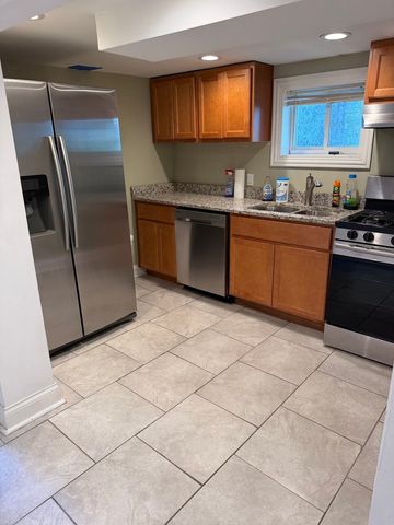 125 E North Avenue B, Elmhurst, IL 60126