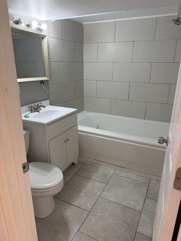 125 E North Avenue B, Elmhurst, IL 60126