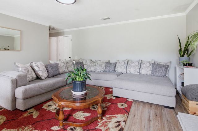 6908 Quail Meadow Drive, Watauga, TX 76148