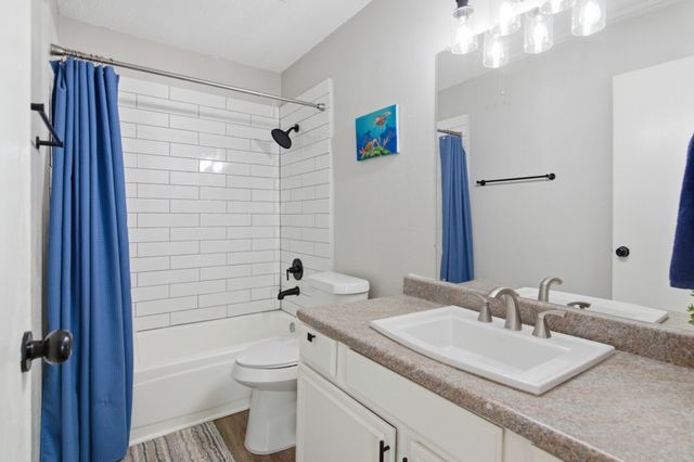 6908 Quail Meadow Drive, Watauga, TX 76148