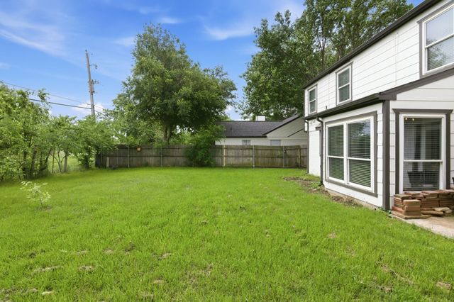 6908 Quail Meadow Drive, Watauga, TX 76148