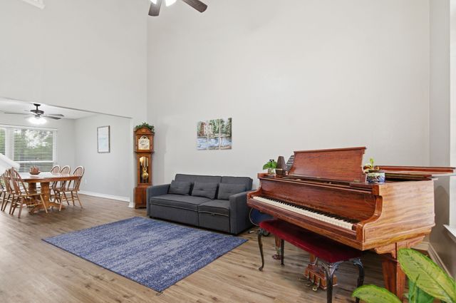 6908 Quail Meadow Drive, Watauga, TX 76148