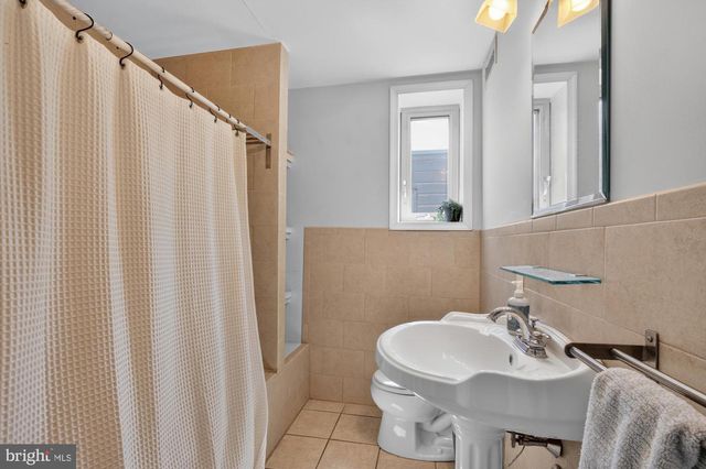 1202 GERRITT ST, Philadelphia, PA 19147
