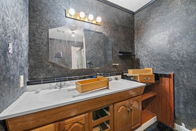 248 Glenda Lane, Denison, TX 75021