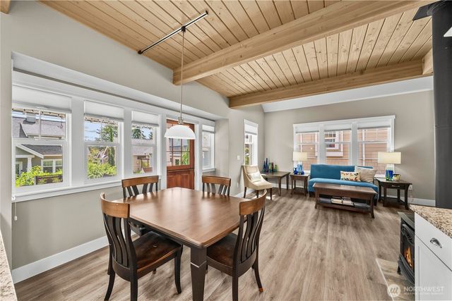 31024 6th Lane SW, Federal Way, WA 98023