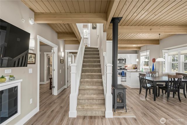 31024 6th Lane SW, Federal Way, WA 98023