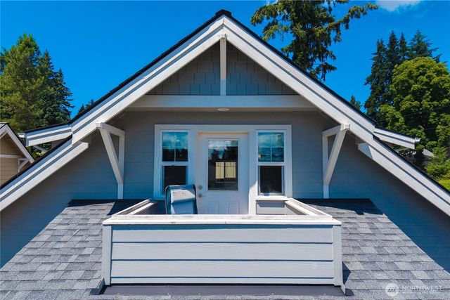 31024 6th Lane SW, Federal Way, WA 98023