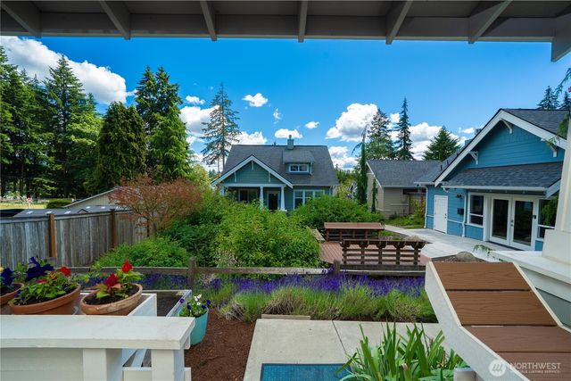 31024 6th Lane SW, Federal Way, WA 98023