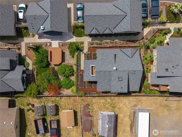 31024 6th Lane SW, Federal Way, WA 98023