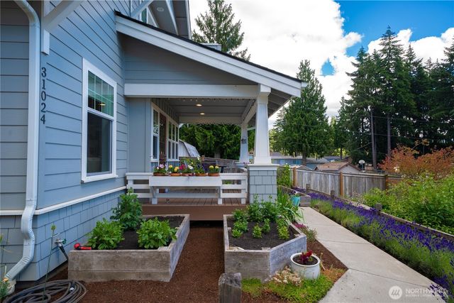 31024 6th Lane SW, Federal Way, WA 98023