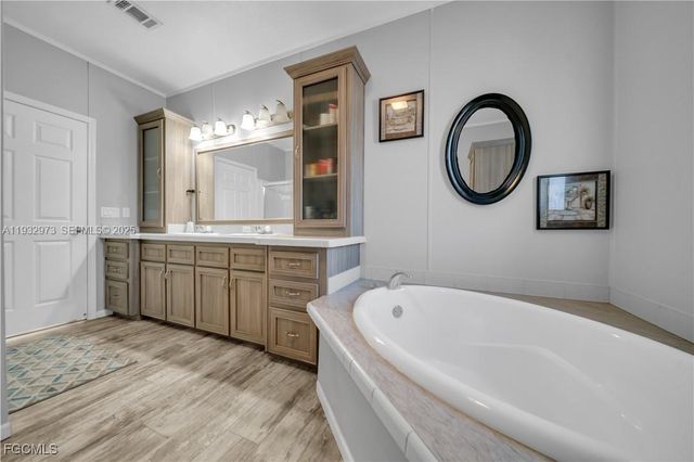 7824 8TH PL, La Belle, FL 33935