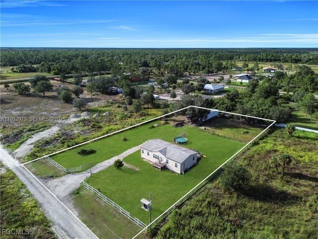 7824 8TH PL, La Belle, FL 33935
