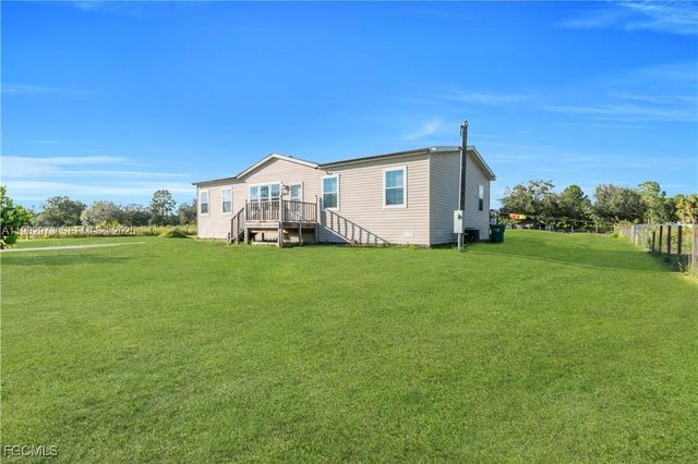 7824 8TH PL, La Belle, FL 33935