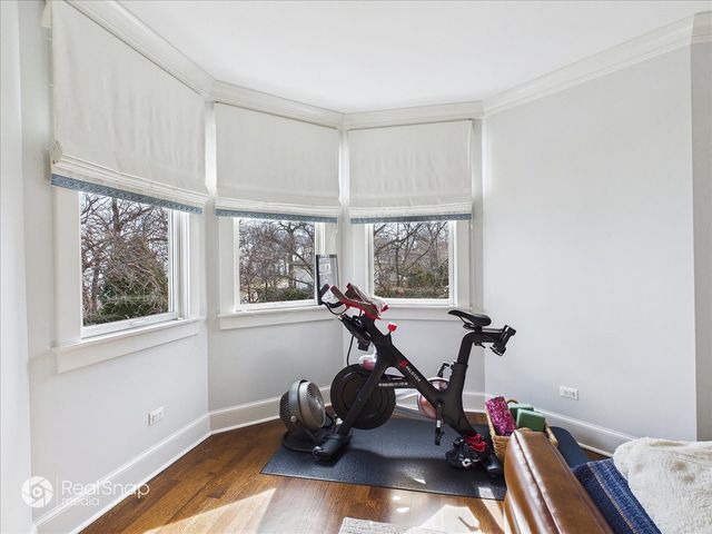 552 Sunrise Avenue, Lake Bluff, IL 60044