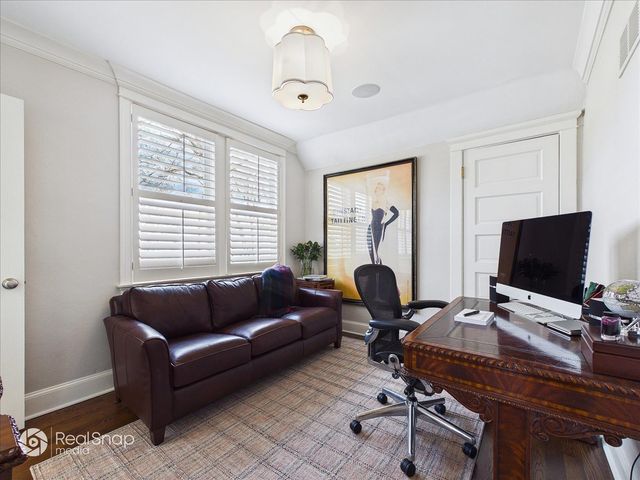 552 Sunrise Avenue, Lake Bluff, IL 60044