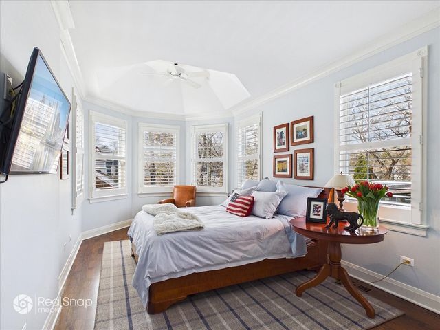 552 Sunrise Avenue, Lake Bluff, IL 60044