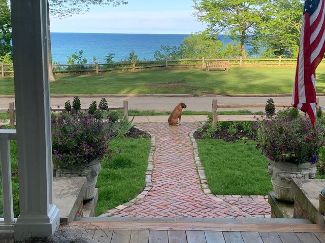 552 Sunrise Avenue, Lake Bluff, IL 60044