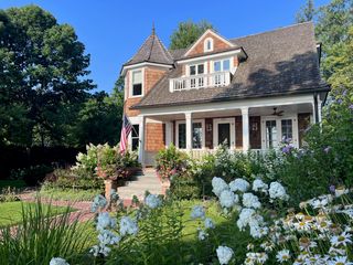 552 Sunrise Avenue, Lake Bluff, IL 60044