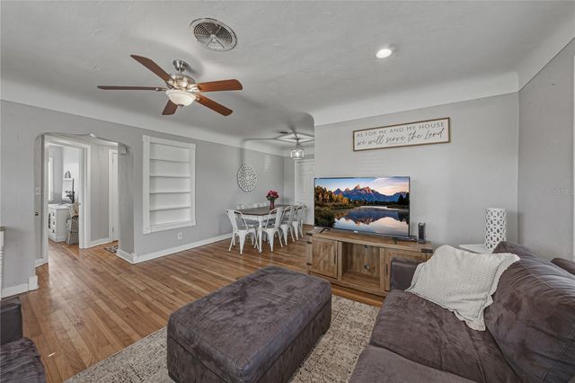 2813 59TH AVENUE N, St Petersburg, FL 33714