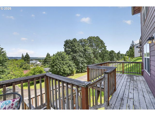 1955 5TH St, Columbia City, OR 97018