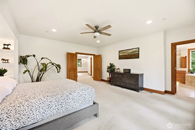 18603 E Spring Lake Drive SE, Renton, WA 98058