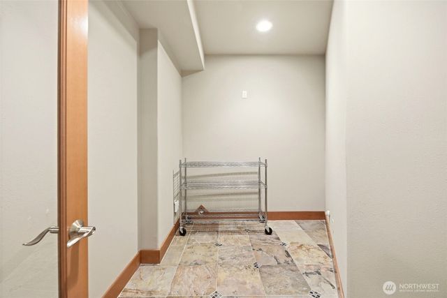 18603 E Spring Lake Drive SE, Renton, WA 98058