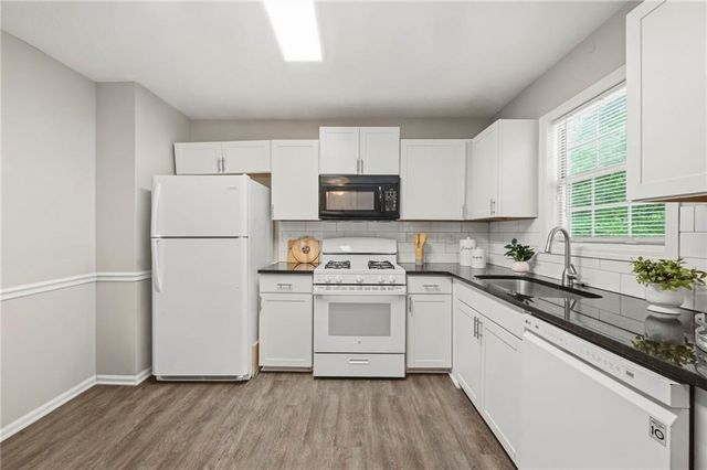 4215 New Towne Drive, Powder Springs, GA 30127