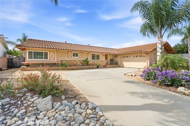 1466 Briarcroft, Claremont, CA 91711