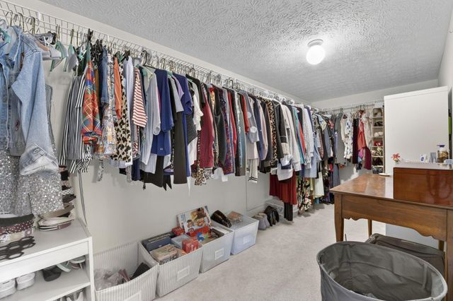 1548 Grove Hill Drive, Columbus, OH 43240