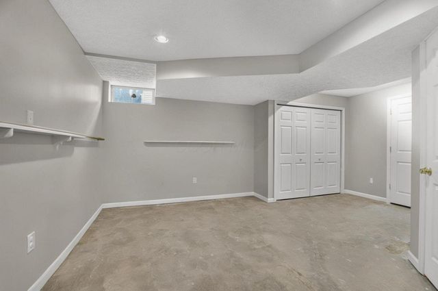 1548 Grove Hill Drive, Columbus, OH 43240