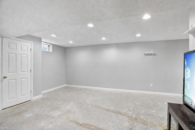 1548 Grove Hill Drive, Columbus, OH 43240