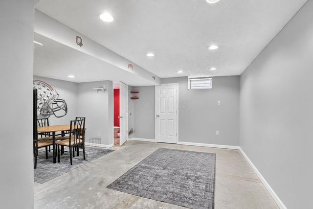 1548 Grove Hill Drive, Columbus, OH 43240