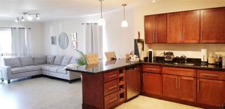 6886 N Kendall Drive D202, Pinecrest, FL 33156