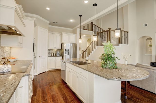 1500 Richland Hollow Lane, Friendswood, TX 77546