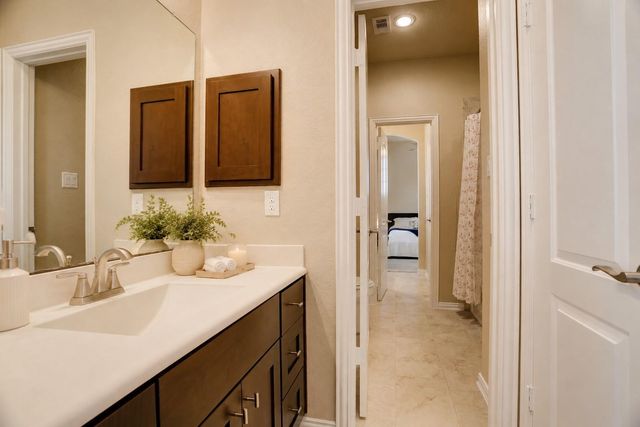 1500 Richland Hollow Lane, Friendswood, TX 77546