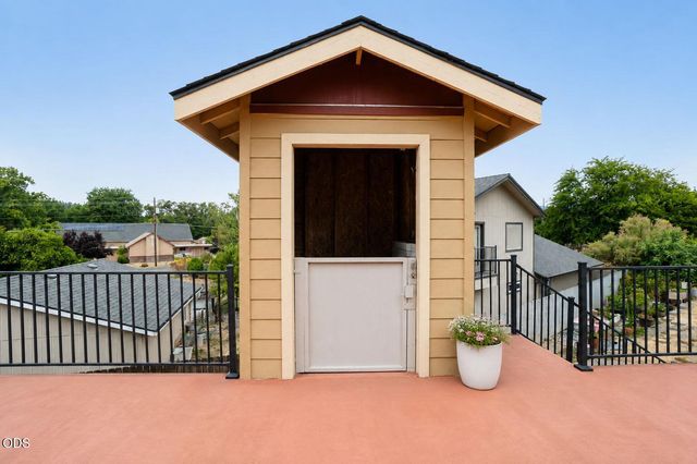 2617 SW Florer Drive, Grants Pass, OR 97527
