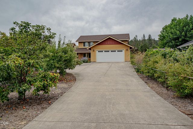 2617 SW Florer Drive, Grants Pass, OR 97527