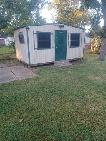 904 Wisconsin Street, Houston, TX 77587