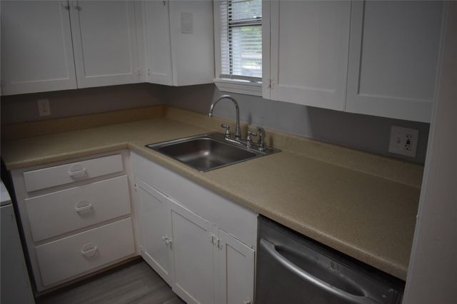 904 Wisconsin Street, Houston, TX 77587