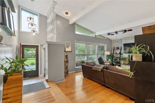 246 Waldorf Parkway, Dewitt, NY 13224