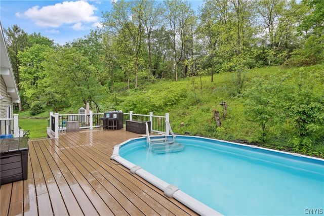 246 Waldorf Parkway, Dewitt, NY 13224