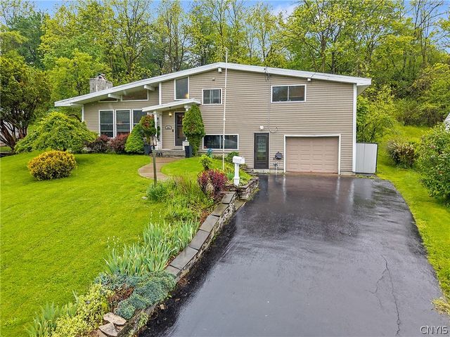 246 Waldorf Parkway, Dewitt, NY 13224