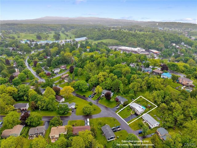 246 Waldorf Parkway, Dewitt, NY 13224