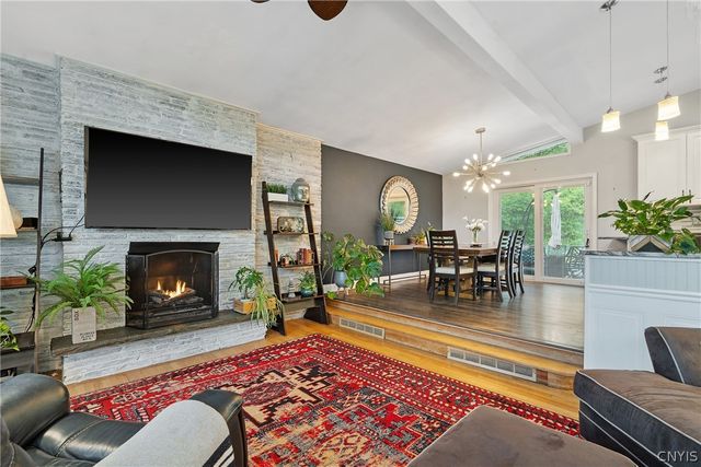 246 Waldorf Parkway, Dewitt, NY 13224