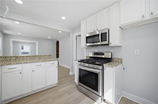 1129 Little Bay AVE, Norfolk, VA 23503